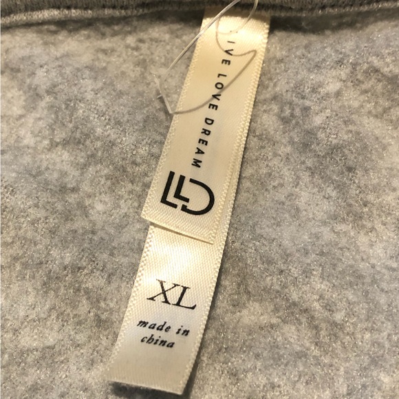 aeropostale let me dream longer pullover hoodie - Picture 3 of 3